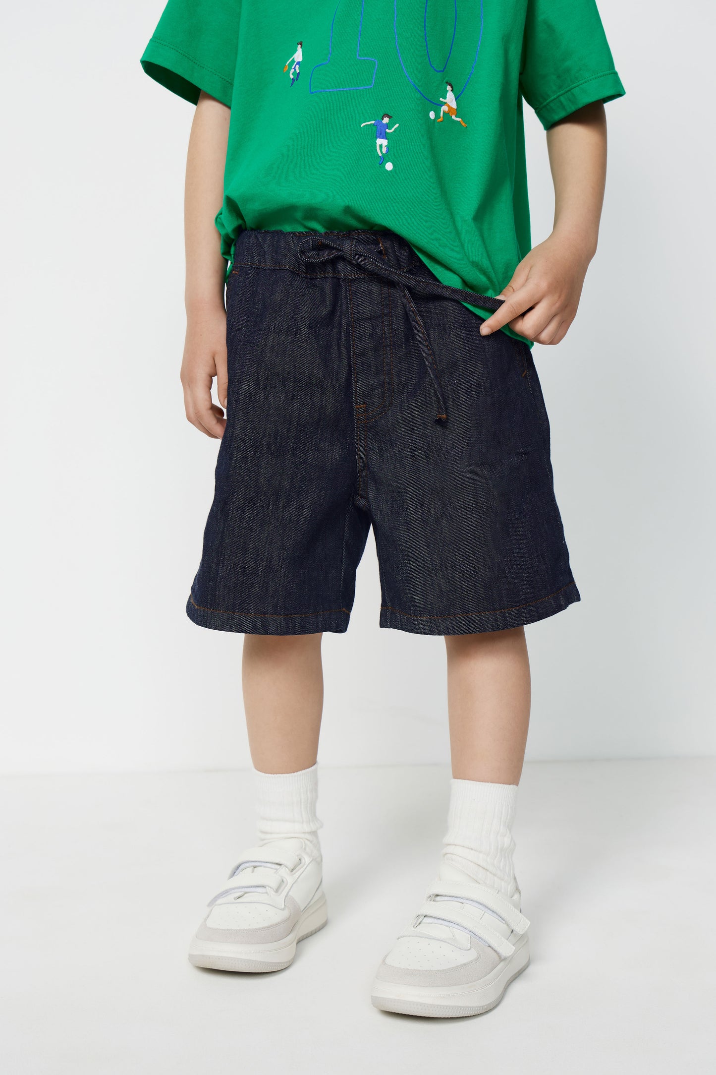 DARK BLUE