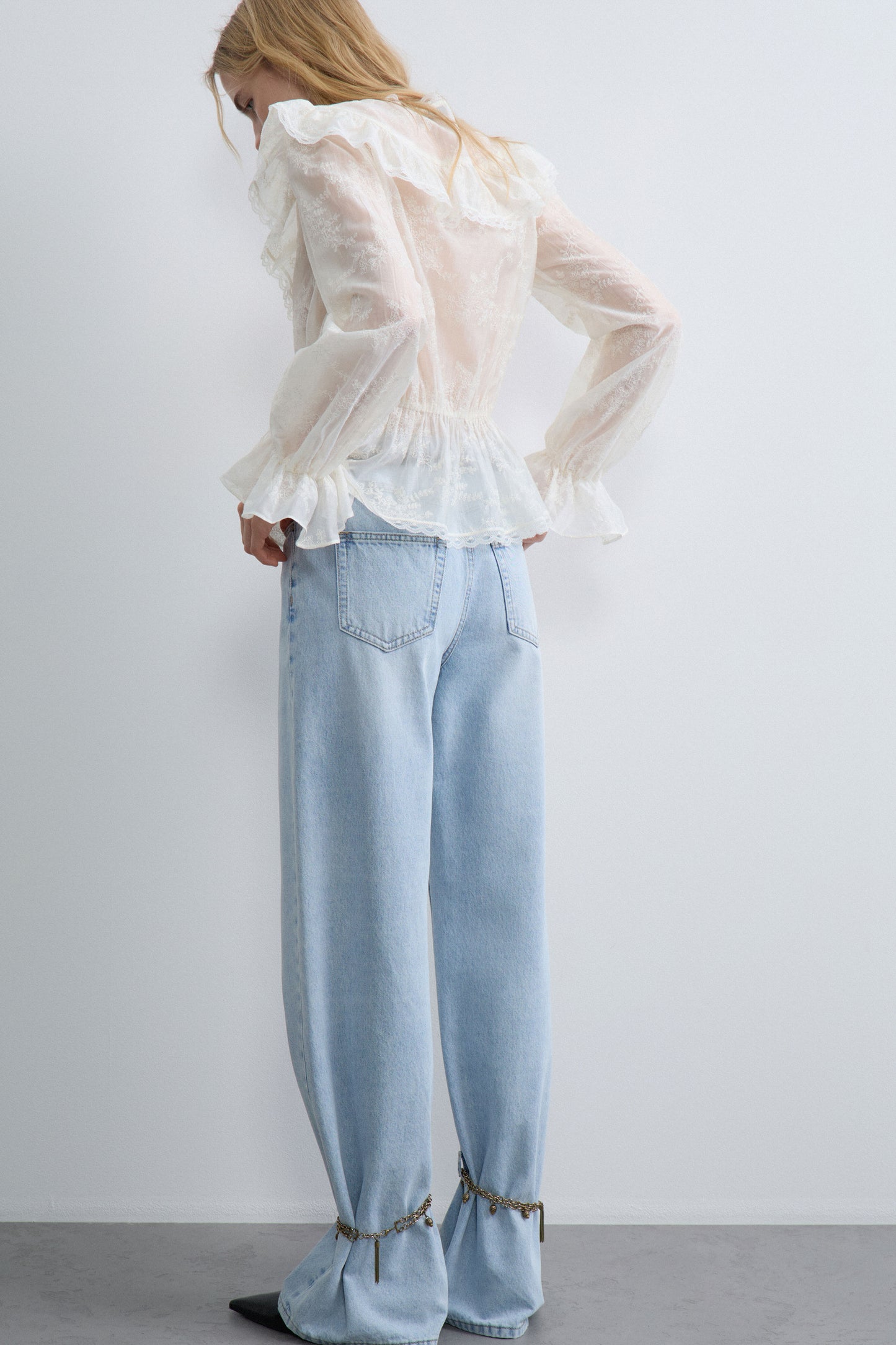 LIGHT BLUE