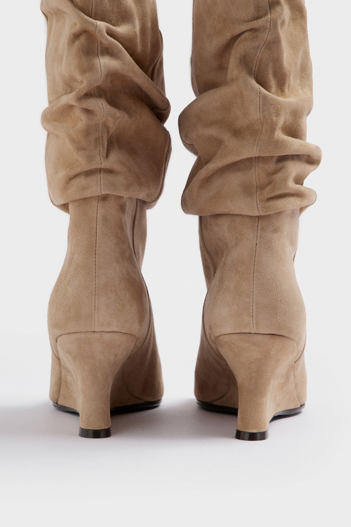 DARK BEIGE