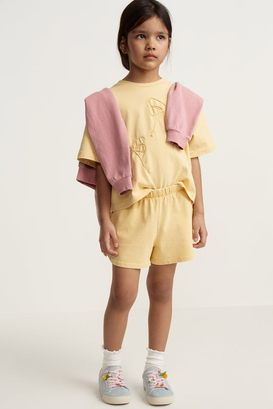 LIGHT YELLOW