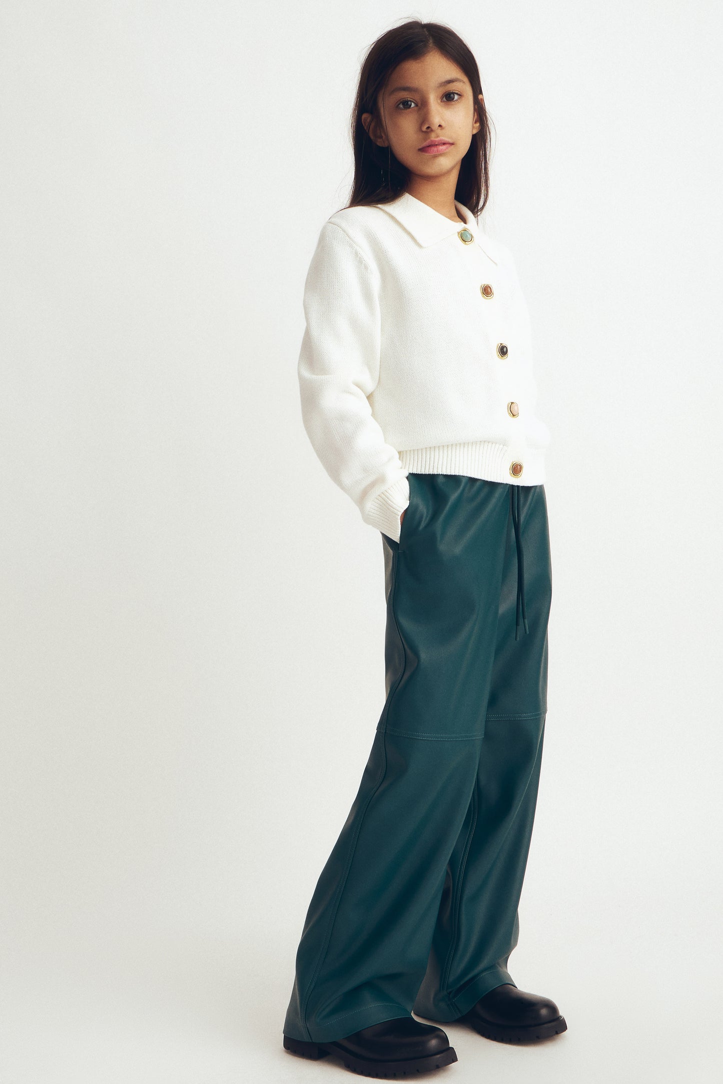 DARK GREEN