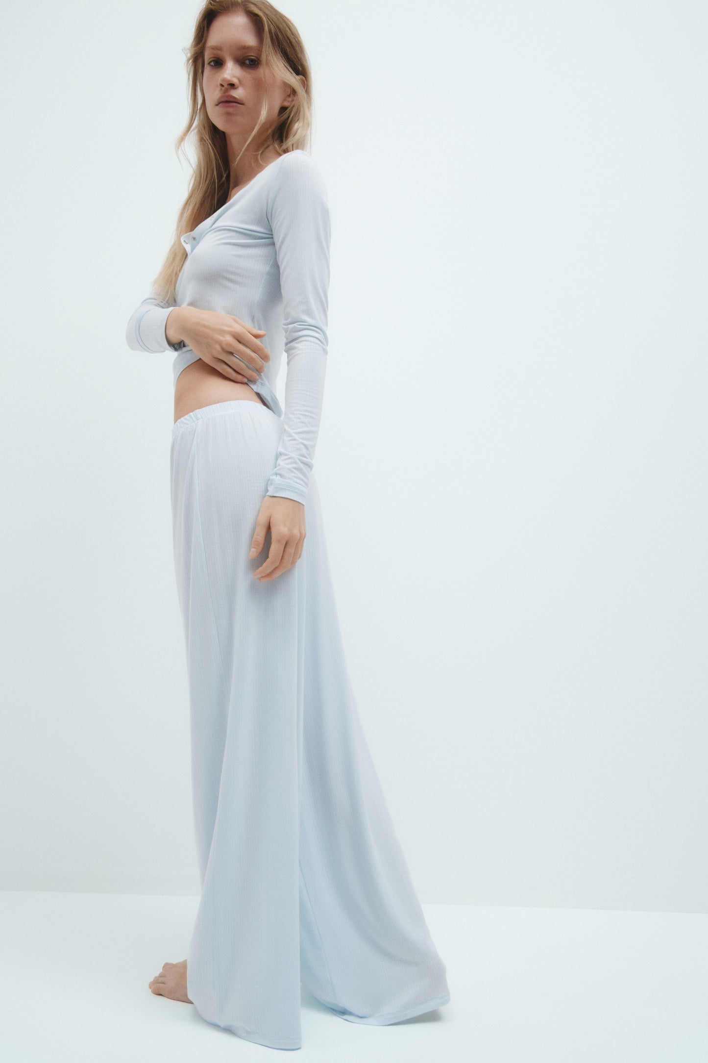 LIGHT BLUE