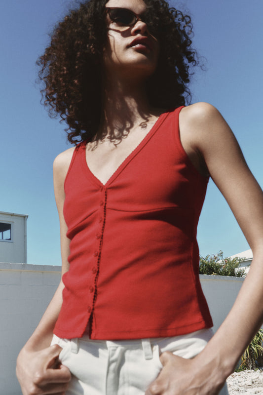 DARK RED
