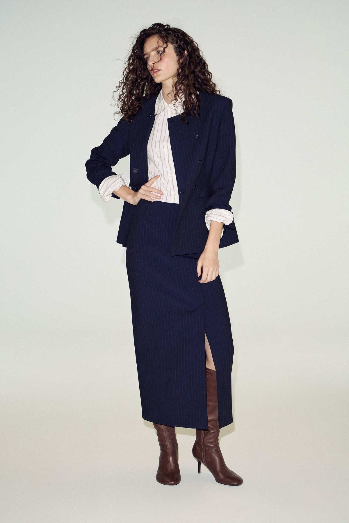 DARK BLUE/WHITE