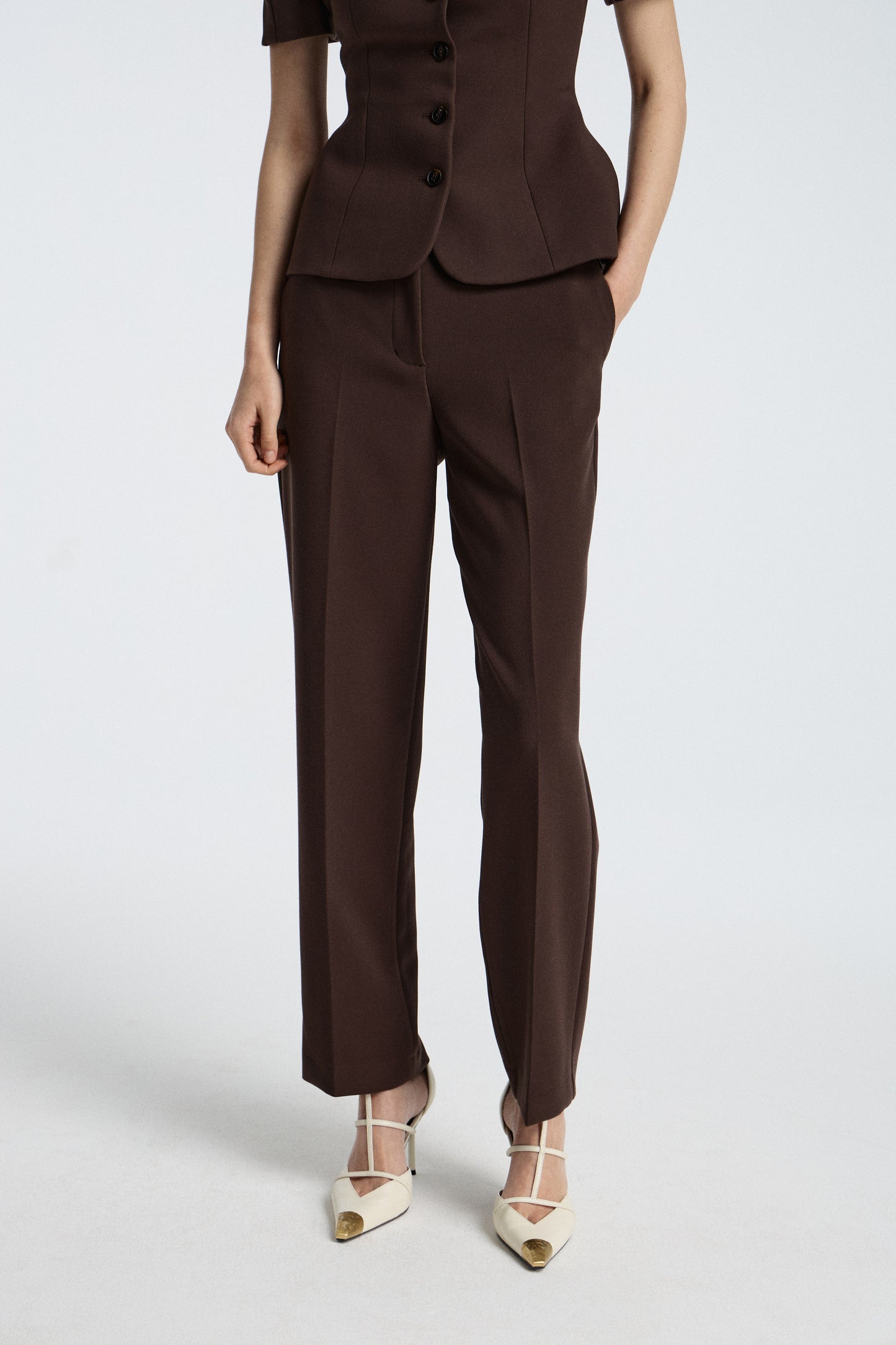 DARK BROWN