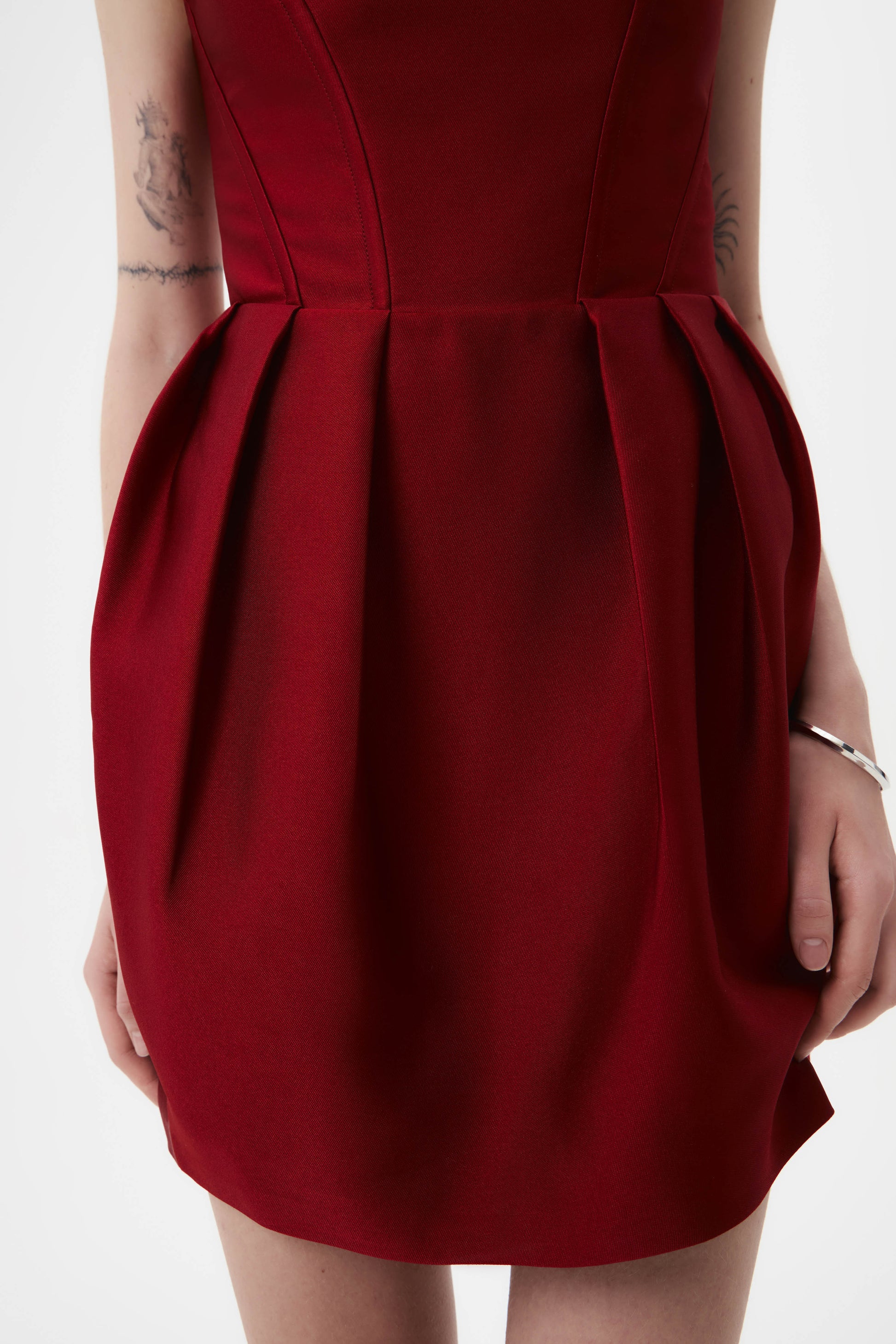 DARK RED