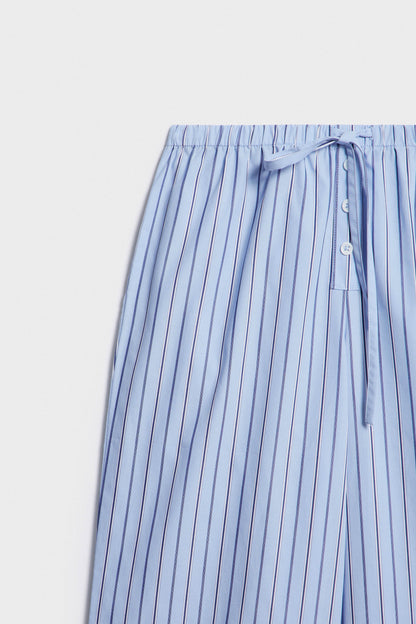 LIGHT BLUE/WHITE