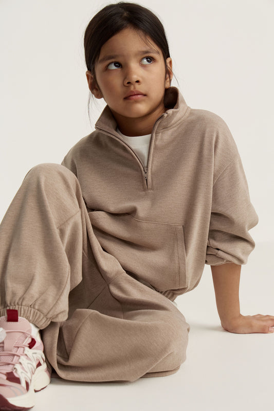 GREY BEIGE