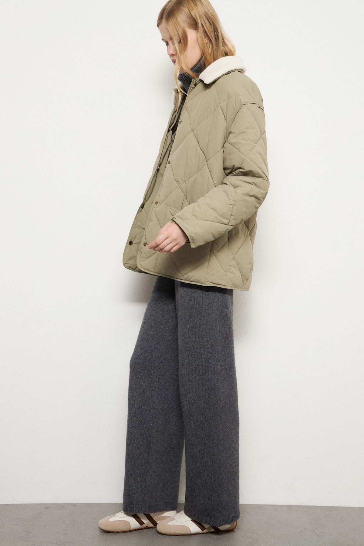 GREY KHAKI