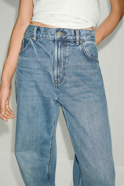 VINTAGE BLUE