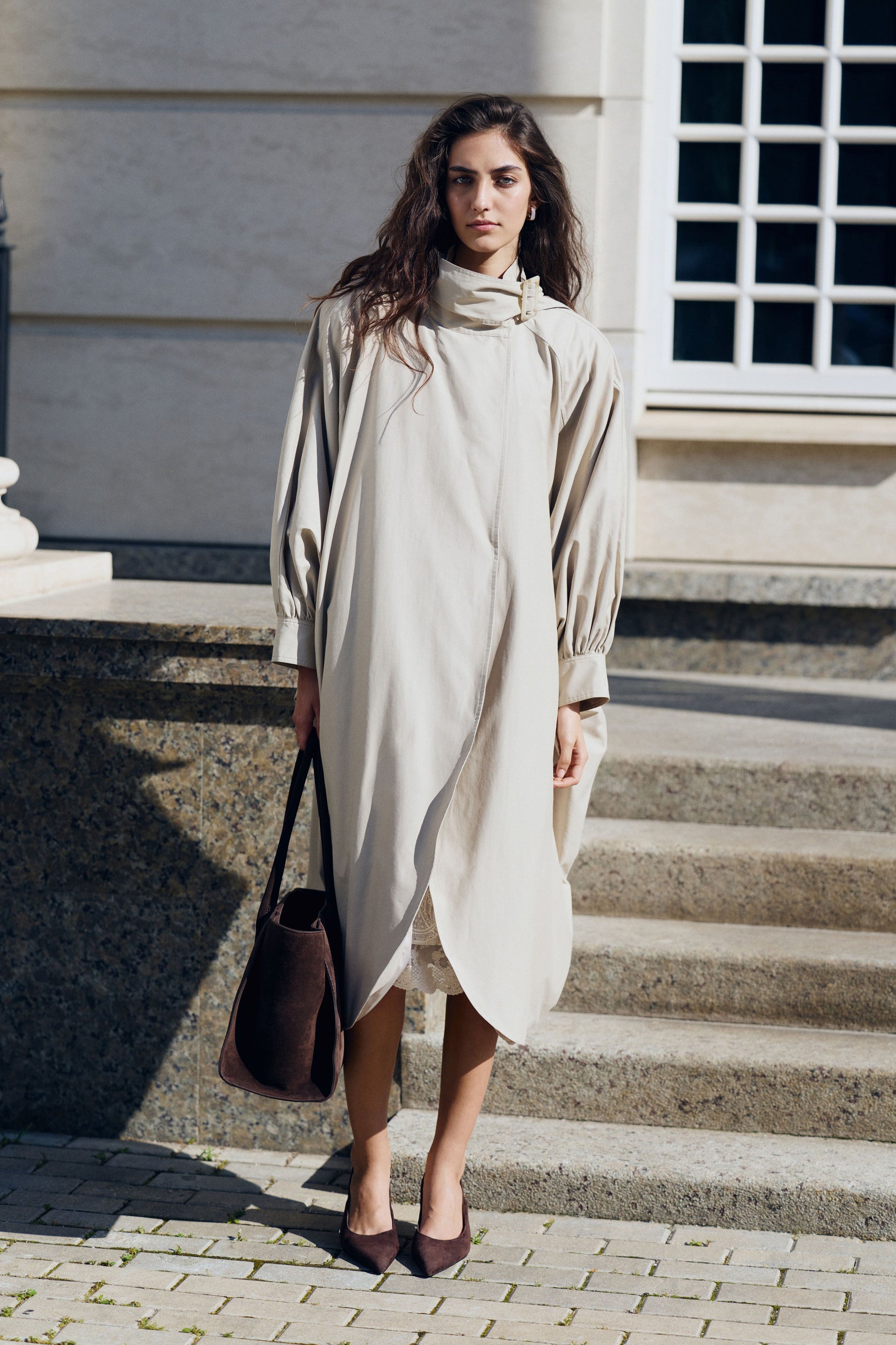GREY BEIGE