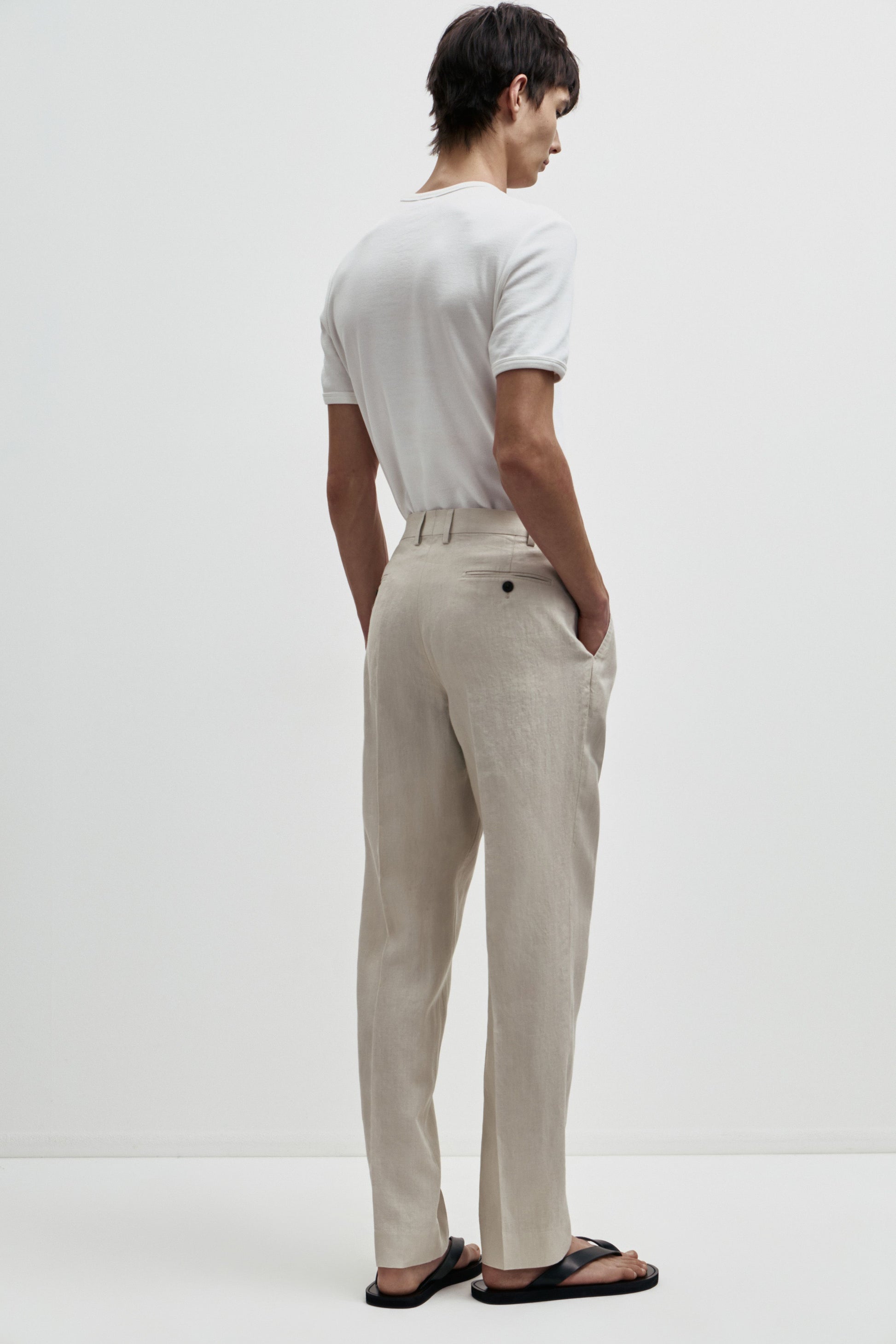 LIGHT BEIGE