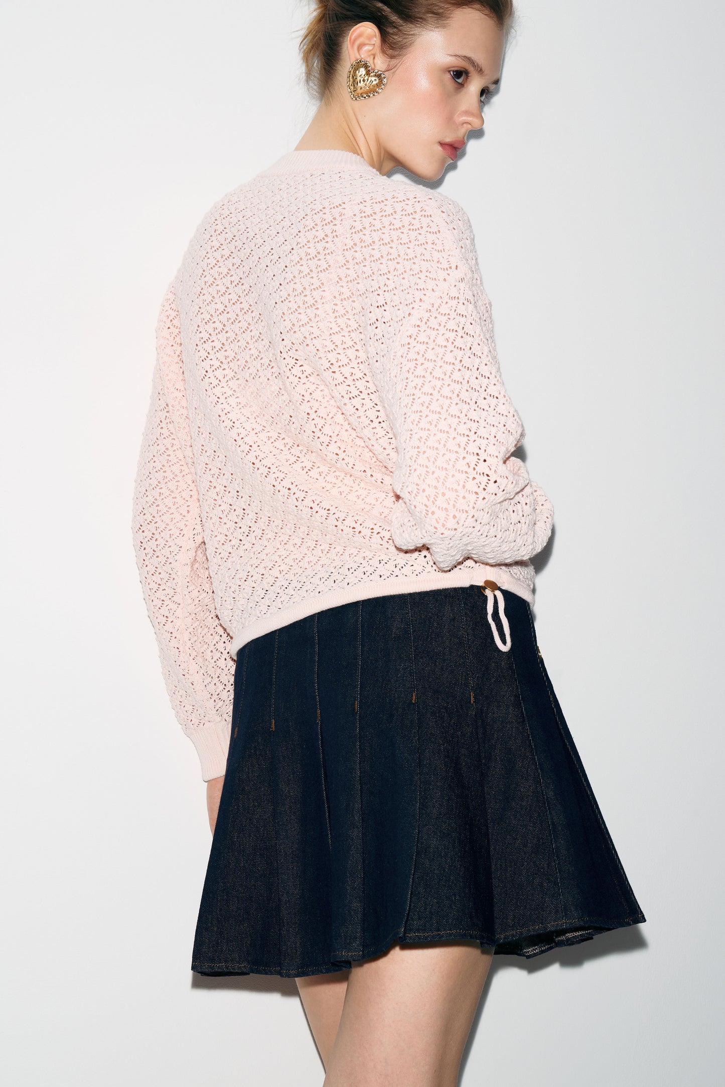 LIGHT PINK