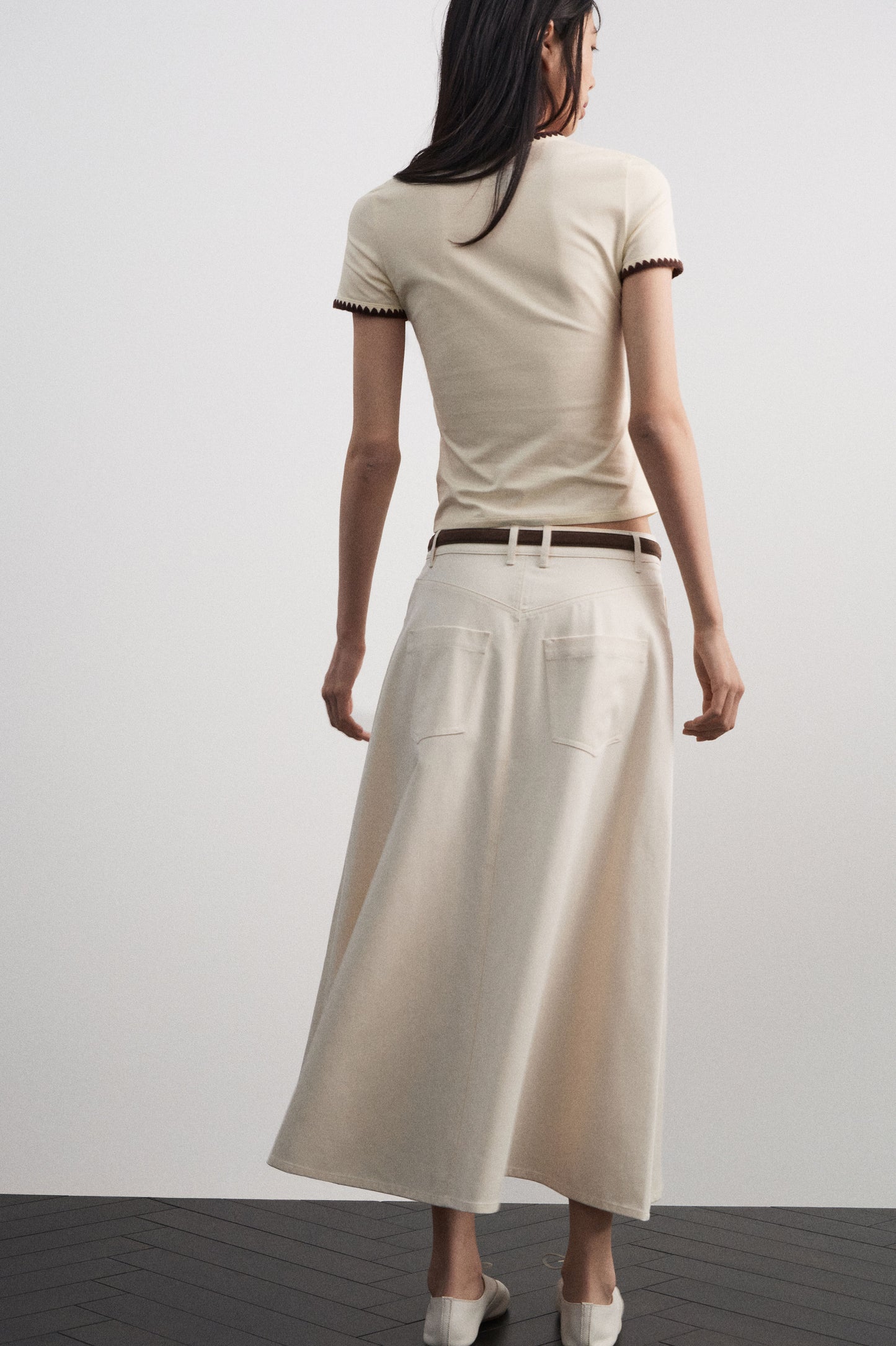 LIGHT BEIGE