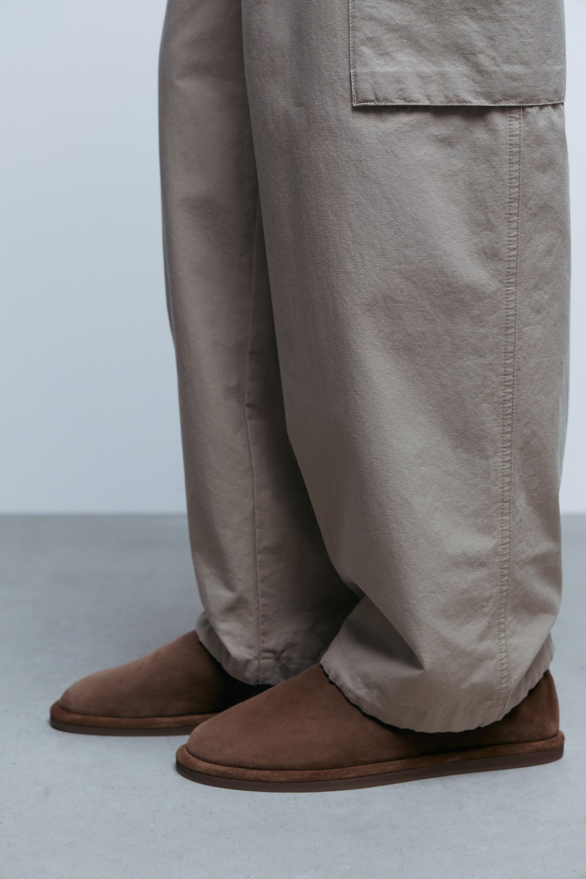 DARK BEIGE